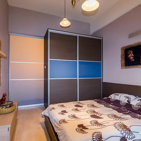 Apartament River *